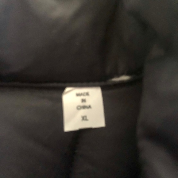 ๐Price Drop!! ๐ Nautica Reversible Puffer Vest - Picture 6 of 8